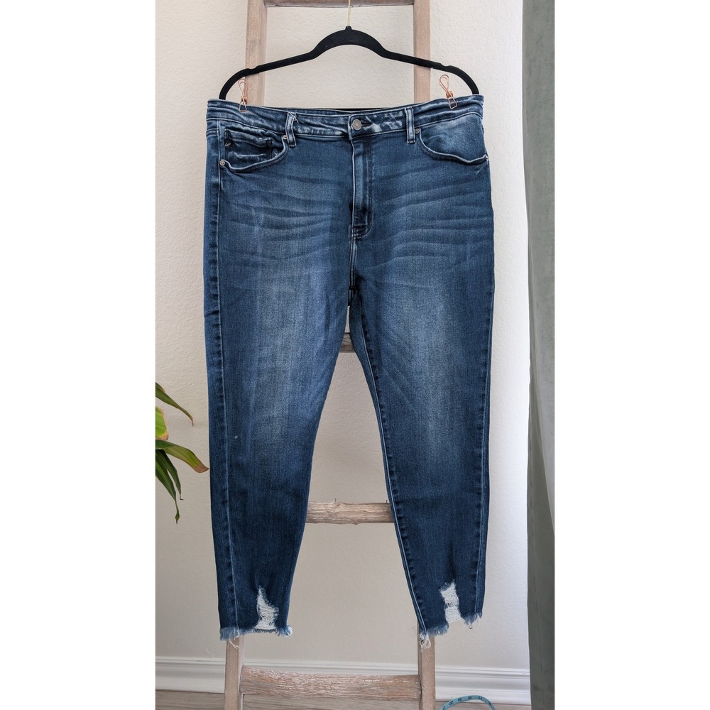 KanCan Ripped Hem Skinny Jeans, size 33